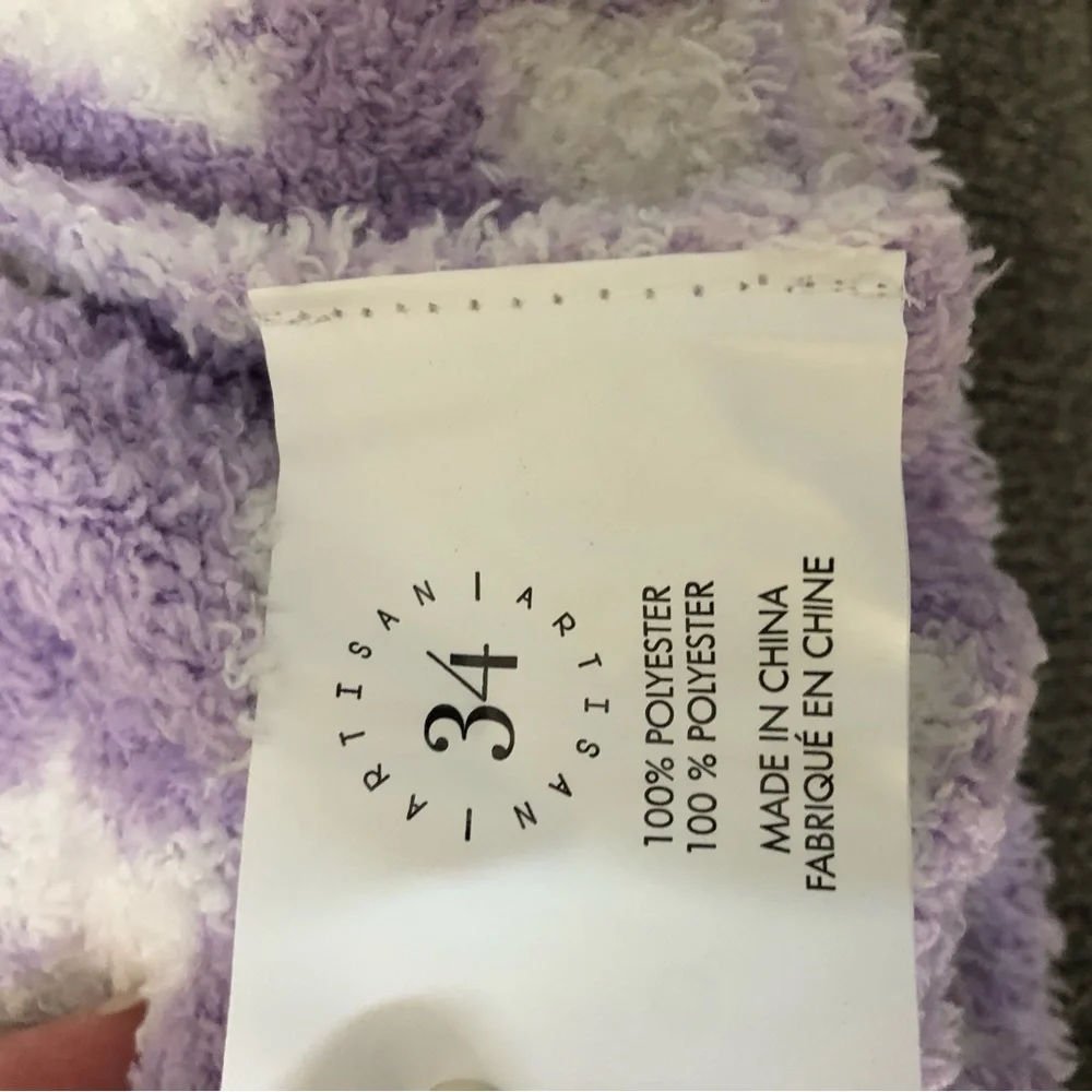 NEW NWT Happy Halloween Ghost Blanket Soft Feather Knit Throw 50x60